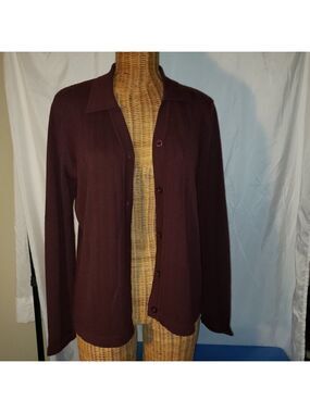 Ladies VAN HEUSEN Burgundy Cardigan Sweater - M
